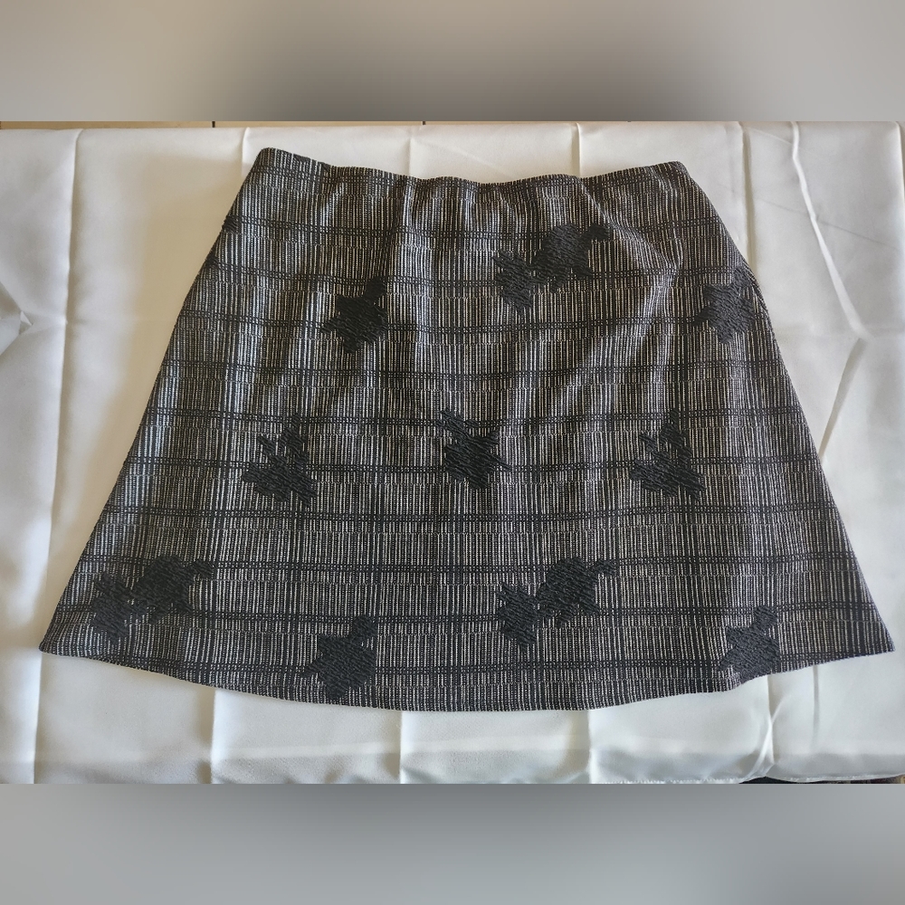 2x "Margaret M" MELISSA EMBROIDERED KNIT SKIRT